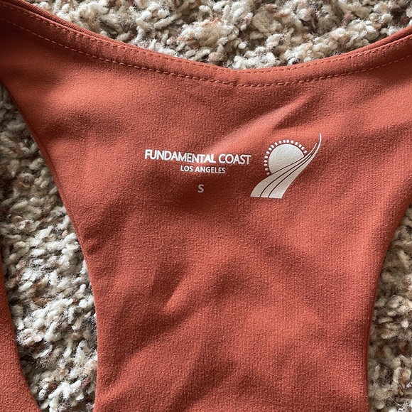 Like new! Sport bra/top - Picture 2 of 3